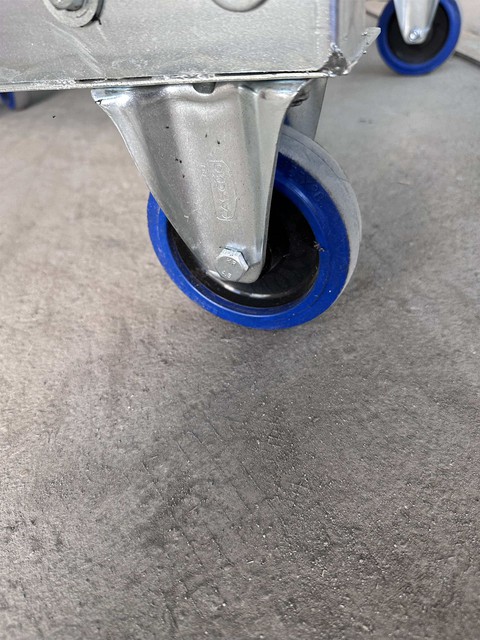 product-1920-2560 product-1920-2560